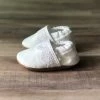 Trendy Baby Mocc Shop White Lace Strip Moccasins Baby & Pets