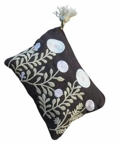 Chloe & Lex Embroidered Garden Medium Pouch Clothing, Accessories & Mens