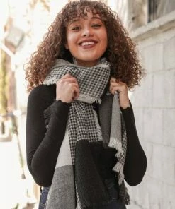 Leto Accessories Clothing, Accessories & Mens Plaid Waffle Knit Blanket Scarf
