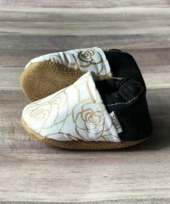 Trendy Baby Mocc Shop White And Gold Rose Moccasins