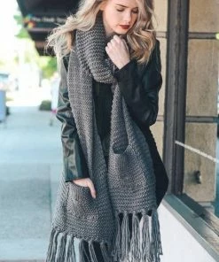 Leto Accessories Oversized Two Pocket Tassel Scarf